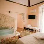 Des Amours - Luxury & -