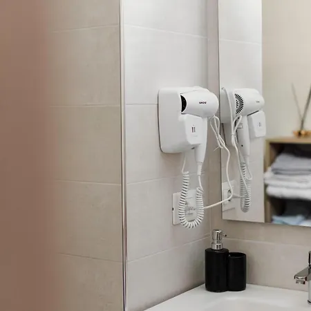 Des Amours - Luxury & - *